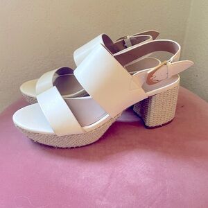 AEROSOLES Cream ‘Camera’ platform Sandals